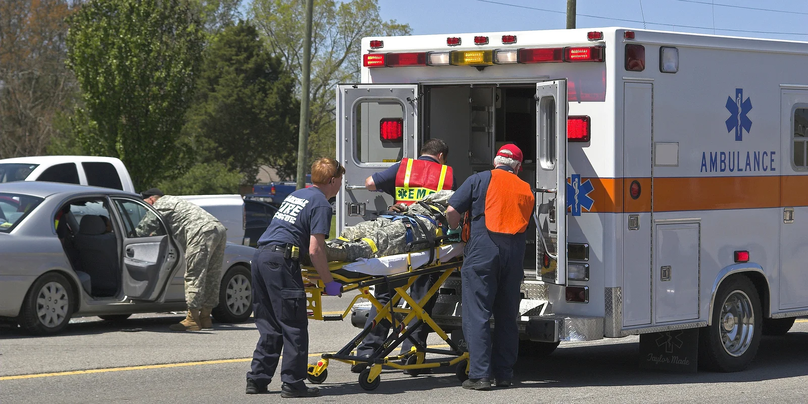 Road Accident with Medical help on the road